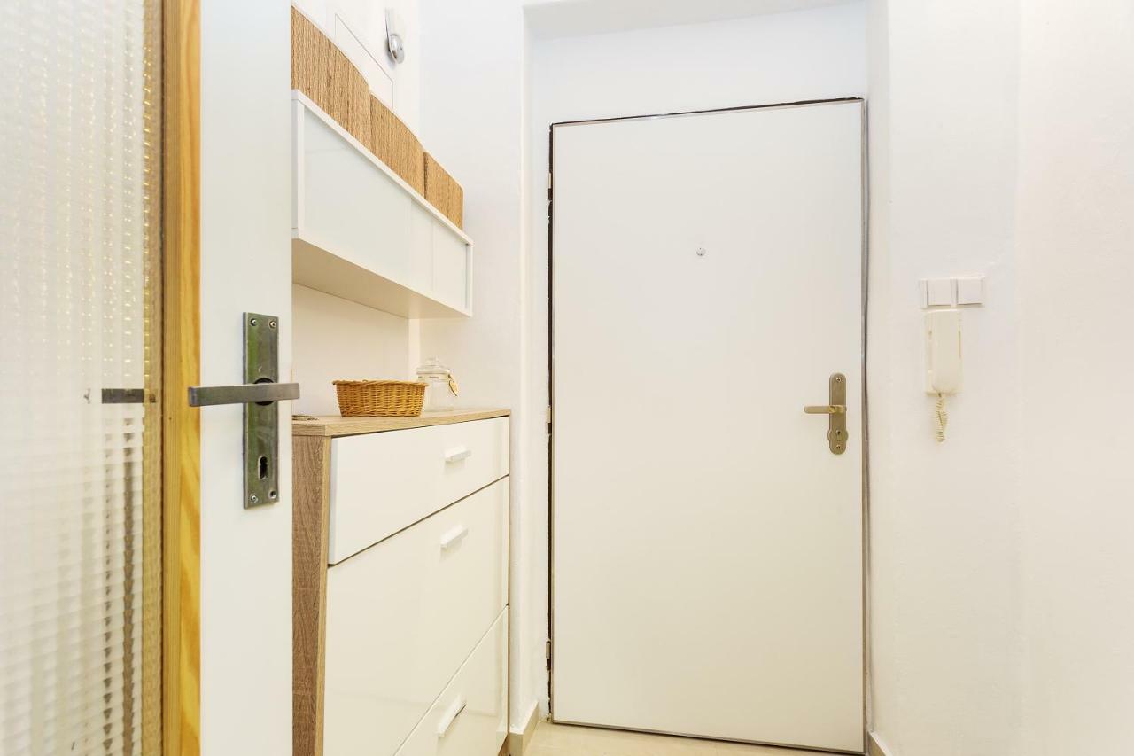Stylish Apartment On Riverside براغ المظهر الخارجي الصورة