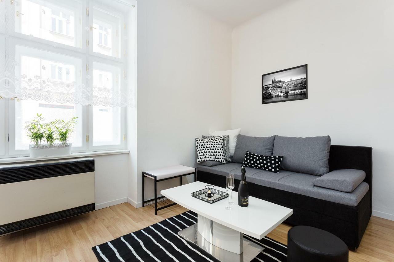 Stylish Apartment On Riverside براغ المظهر الخارجي الصورة